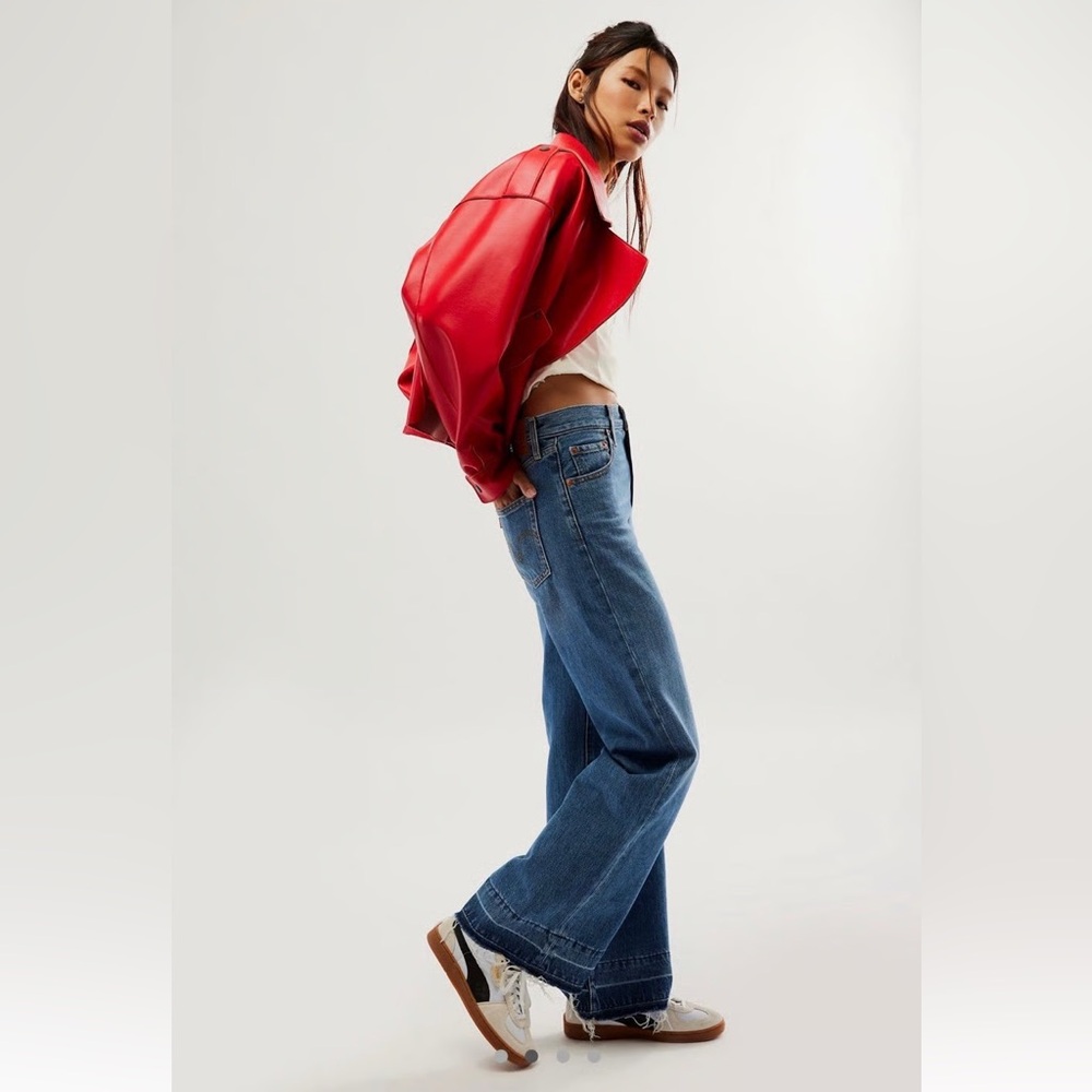 Levi’s Ribcage Wide Leg Jeans sz 26